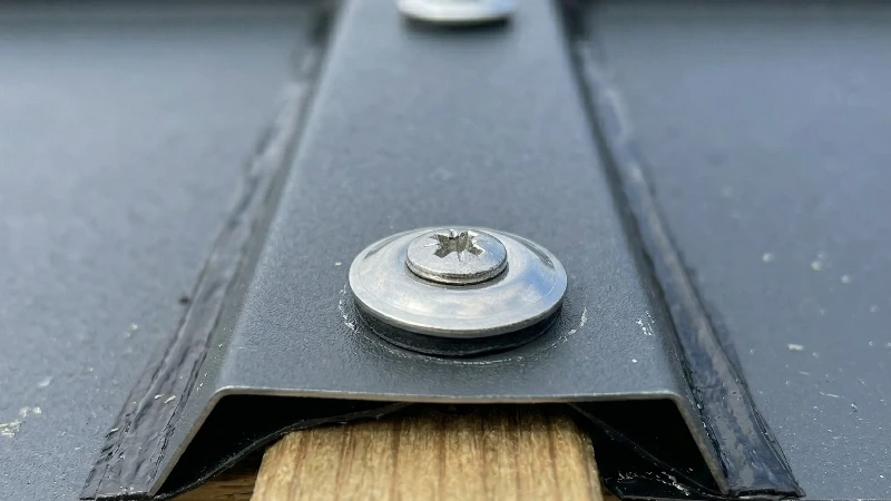 Blachowkręty do drewna z podkładką EPDM